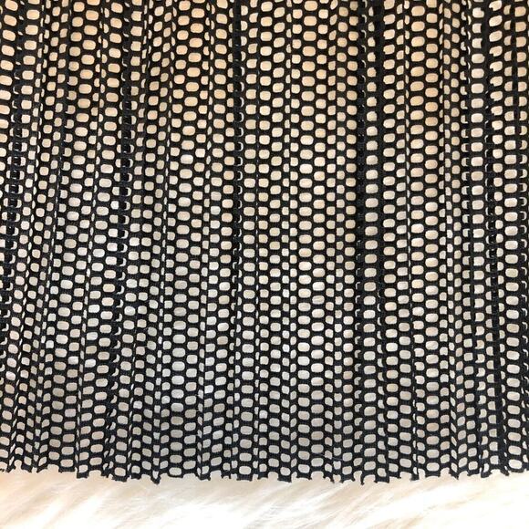 M.N.G. Mango Black Openwork Lasercut Crop Tank Top Raw Edge Size S - Picture 3 of 5